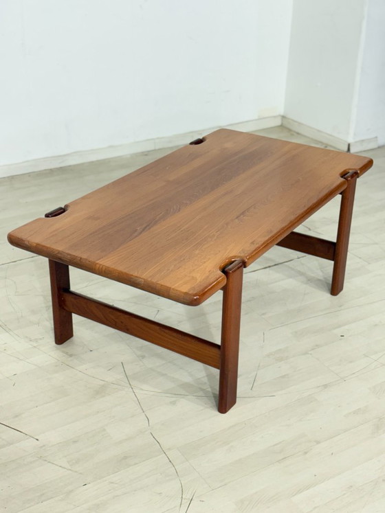 Table d'appoint danoise design milieu du siècle / Table basse en teck / Table d'appoint années 1960 / Table (photo 4 of 15)