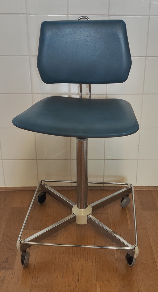 Space age bureaustoel van Hailo met zwenkwieltjes