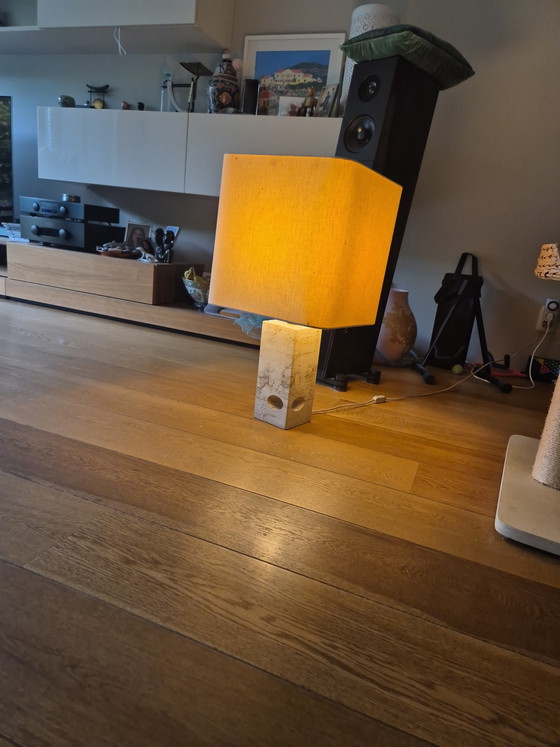 Image 1 of Grande lampe de table en travertin design italien (Fratelli Manelli)