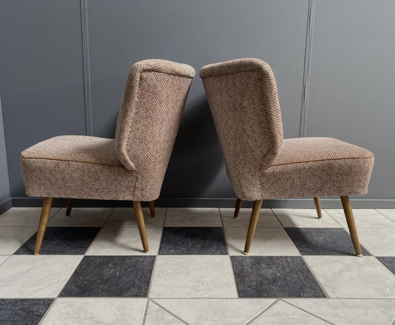 Image 1 of set van 2 bruine cocktailstoelen uit de jaren 60