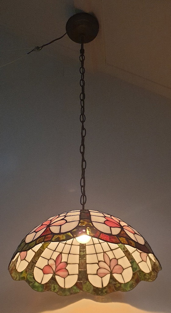 Stained Glass - Tiffany Style Lotus Flower Pendant Lamp (photo 12 of 65)