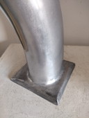 Scultura astratta in alluminio dal design vintage e modernista