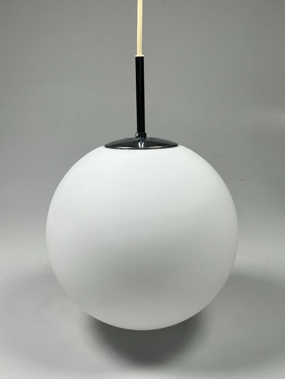 Image 1 of Lampe boule / lampe suspendue en verre, Glashütte Limburg, Allemagne, années 1960