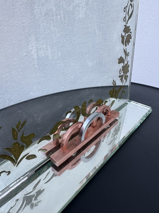Image 1 of Miroir de table gravé Art Déco