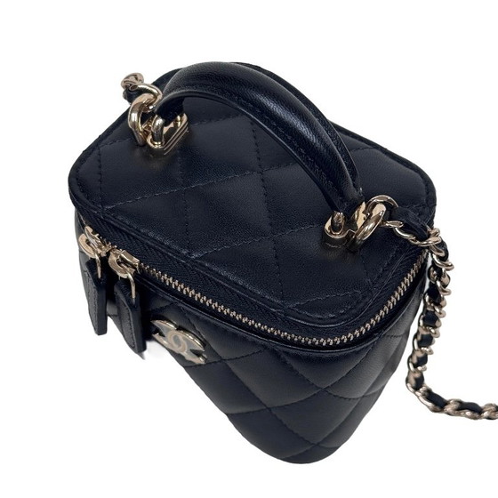 Chanel Vanity – Crossbody bags, Lambskin (photo 7 of 11)