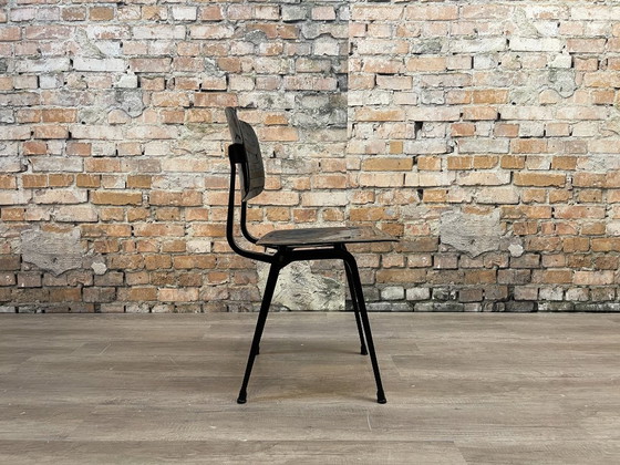 Ahrend Revolt, Black plastic | Friso Kramer, Dining chairs, Metal, Wood, Modern (photo 3 of 15)