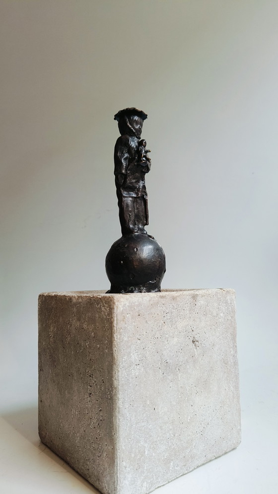 Image 1 of Mutter Erde by Nicolas Dings Skulptur Bronze 2008