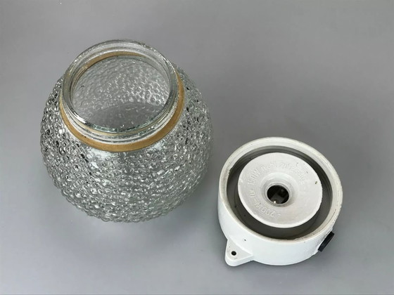 Image 1 of Lámpara de pared de los años 50 y 60, lámpara de sótano, diseño de cerámica y vidrio, años 50 y 60.