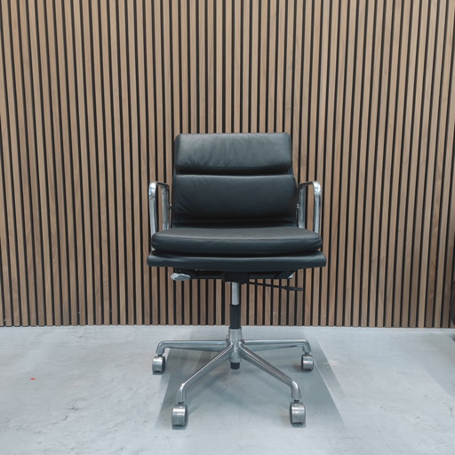 Herman Miller Ea 217