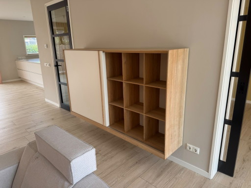 Wandkast Hotze van pilat en pilat izgs