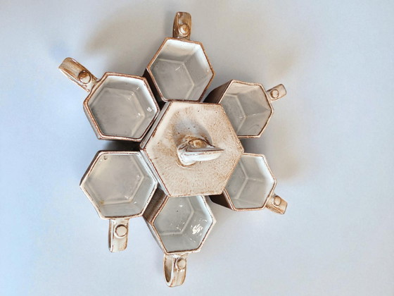 Image 1 of Studio Pottery Theeservies Zeshoekig Gesigneerd FB Jaren 70 Japanse Stijl / Studio Pottery Theeservies Zeshoekig Gesigneerd FB
