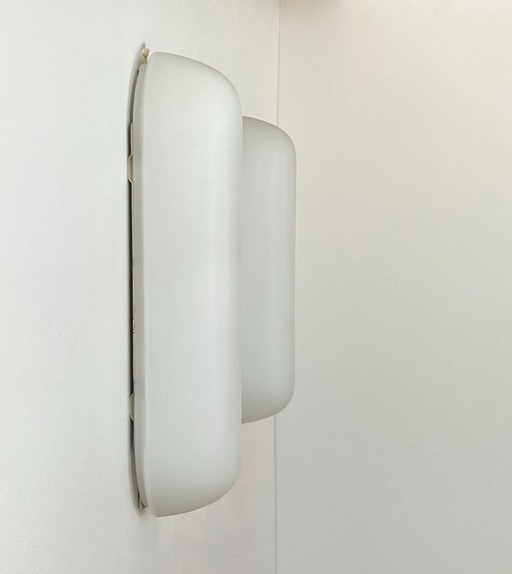 Coppia di applique oblunghe d'epoca, opaline, Francia 1970