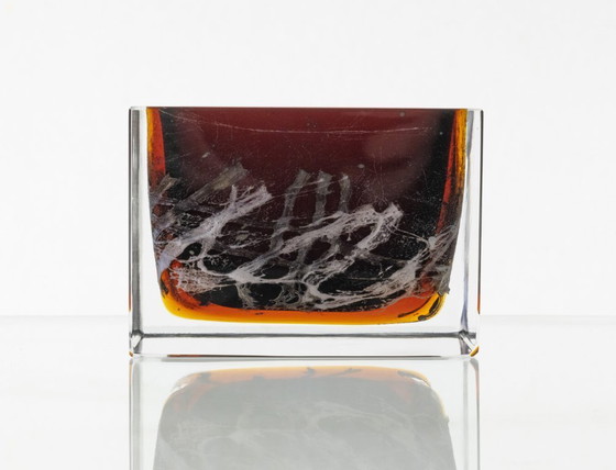 Image 1 of Kleine vaas met gesmolten glas, Pavel Hlava, jaren 70, Tsjechoslowakije