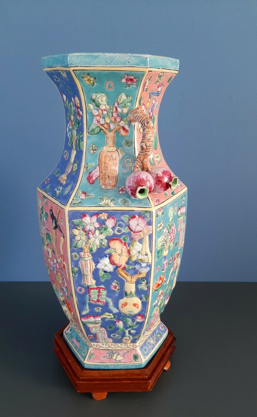 Chinese vase, 1940s
