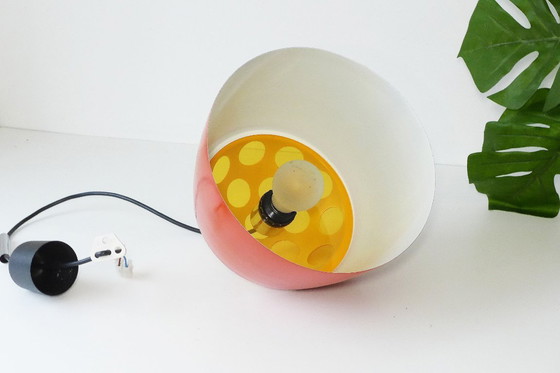 Image 1 of Lampada a sospensione vintage stile space age arancione anni '60 '70 Massive Belgio