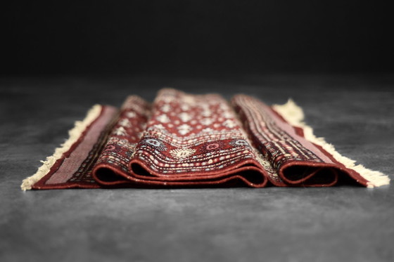 Image 1 of Tappeto orientale Bokhara rosso vintage tessuto a mano, anni '60