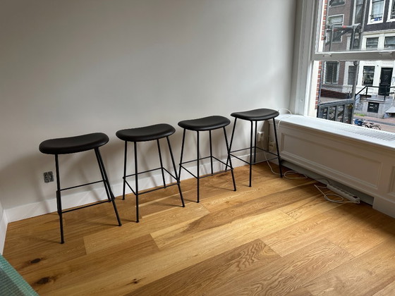 Image 1 of 4x Sgabello da bar Muuto Fiber Tube 65 cm in pelle nera