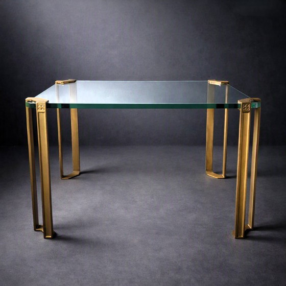Mesa auxiliar/de centro de Peter Ghyczy para Ghyczy & Co Design. – Mesas de centro, Brass (photo 3 of 12)