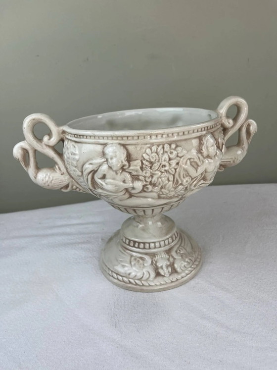 Conjunto Capodimonte – Cuenco sobre pedestal y plato decorativo – Porcelain, Ceramic (photo 12 of 14)