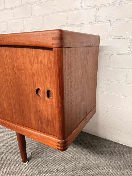 Image 1 of Buffet Bramin au design danois du milieu du siècle