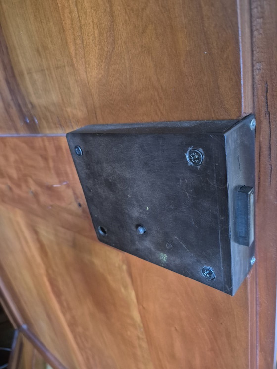 Image 1 of Armario antiguo de madera de cerezo (Black Friday)