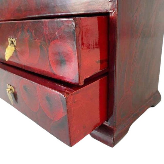 Image 1 of Vintage Chinese sieradendoos rood lakhout messing 1960's