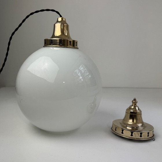 Image 1 of Lampada a sospensione vintage in vetro opalino, 23 cm XL