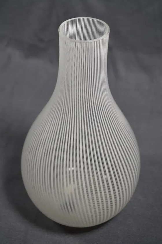1970s Belvetro Murano - Piriform Glass Vase With Reticello Laitimo Decoration – Murano Glass, Italian Design (photo 2 of 10)