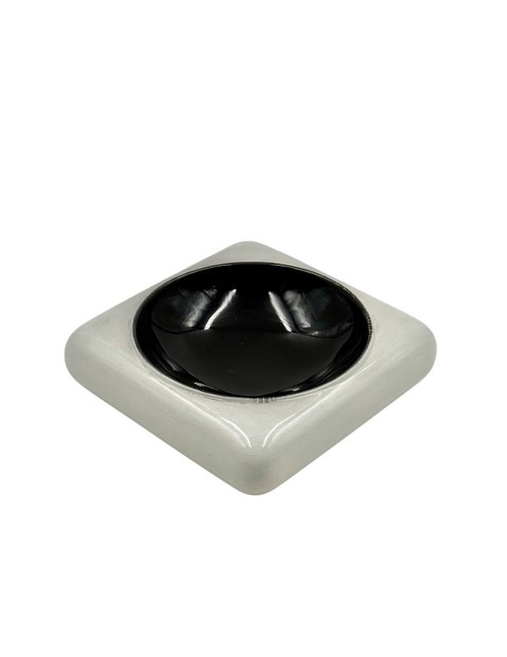 Image 1 of Posacenere in ceramica bianco e nero in stile Space Age / vide poche, Italia anni '70