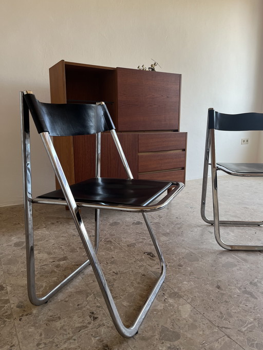 2 originele "Arrben Tamara jaren 70" klapstoelen van chroomleer, gemaakt in Italië!
