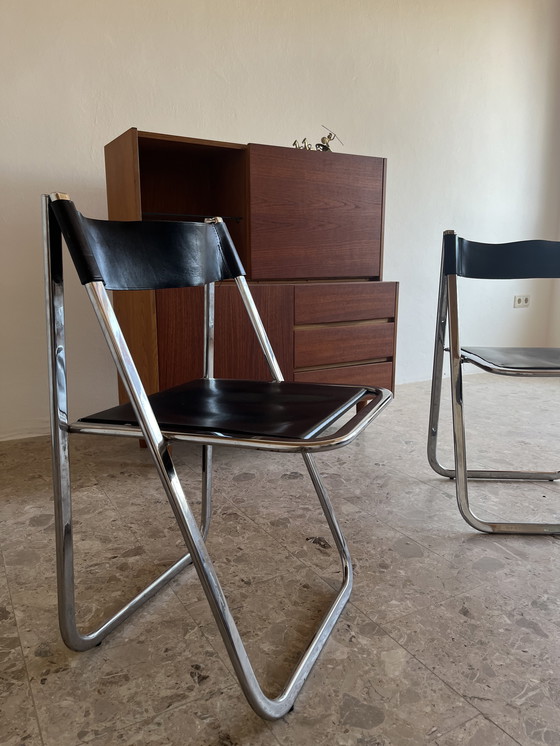 Image 1 of 2 originele "Arrben Tamara jaren 70" klapstoelen van chroomleer, gemaakt in Italië!