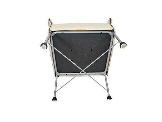 Image 1 of Montis - diseño Gerard van den Berg - modelo Chaplin - Piel - crema/blanco -.