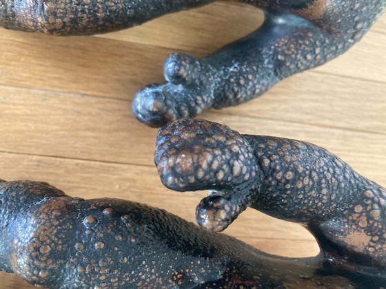 Due Sculture di Torso di Gorilla, Metallo Scuro, Nero (foto 7 di 11)