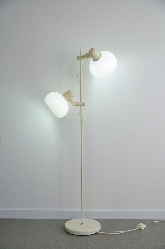 Lampada da terra a fungo in metallo bianco – Lampade da terra, Plastic (photo 5 of 7)