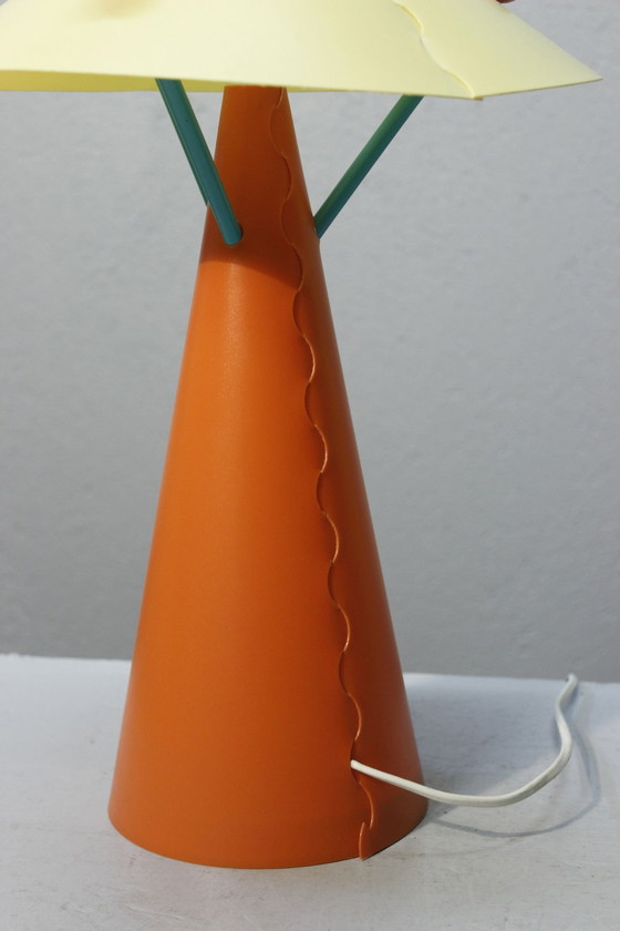 Image 1 of Lampe Vintage Design Post-Moderniste Plastique Style Memphis 1990S