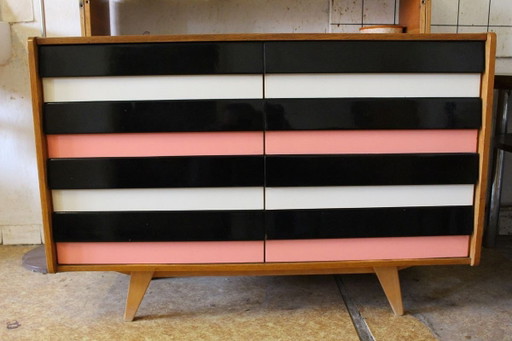 Buffet bas Modèle U453 de Jiří Jiroutek pour Interier Praha, années 1960