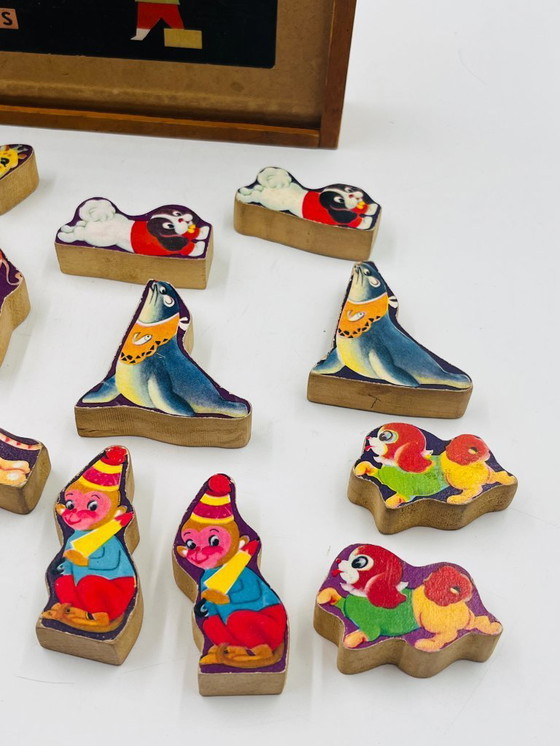 Image 1 of Caja de juguetes de madera para niños