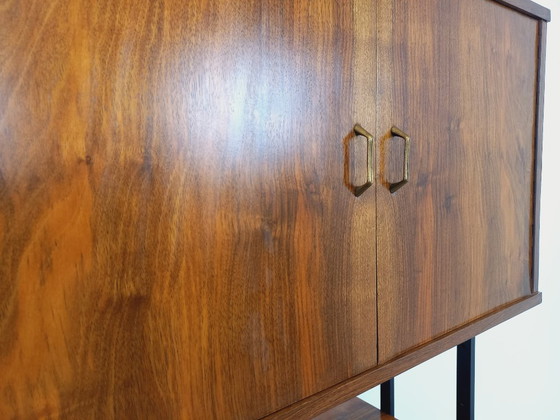 Image 1 of Bibliothèque étagère italienne modulable vintage en bois de noyer et métal des années 60