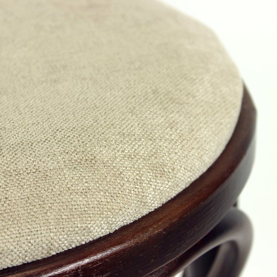 Image 1 of Thonet Design gebogen houten barkruk nr. 73 van Ton, jaren 1950