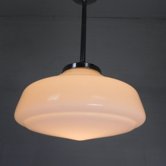 Image 1 of Lampada a sospensione Art Déco con paralume in vetro bianco, anni '30