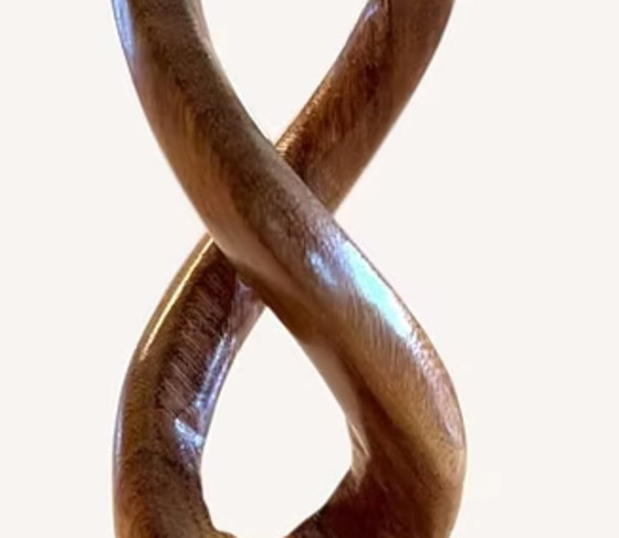 Image 1 of Statua in legno intagliata a mano