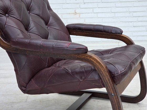 Image 1 of Jaren 70, Scandinavische fauteuil, bruin meubelleer, gebogen hout.