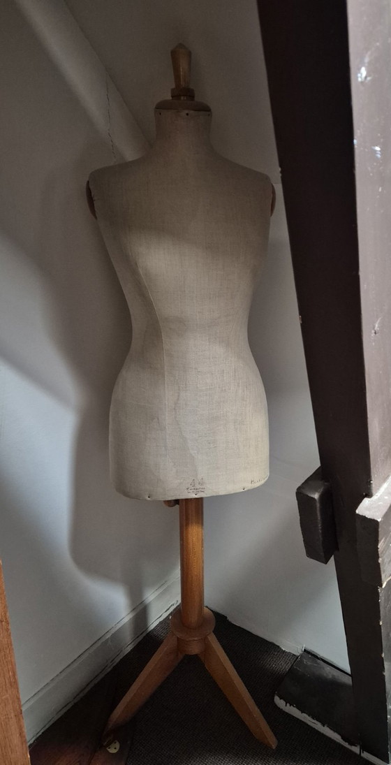 Image 1 of Mannequin ancien Mutter La Haye