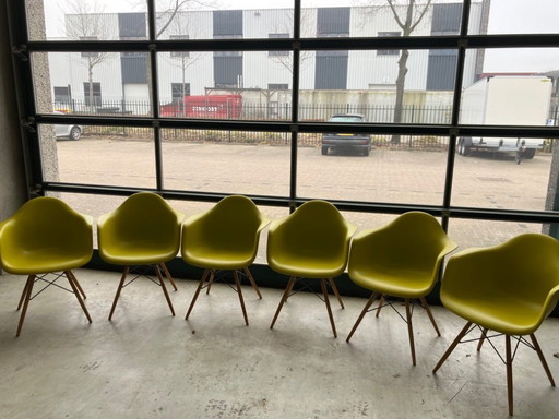 6x Vitra DAW stoelen