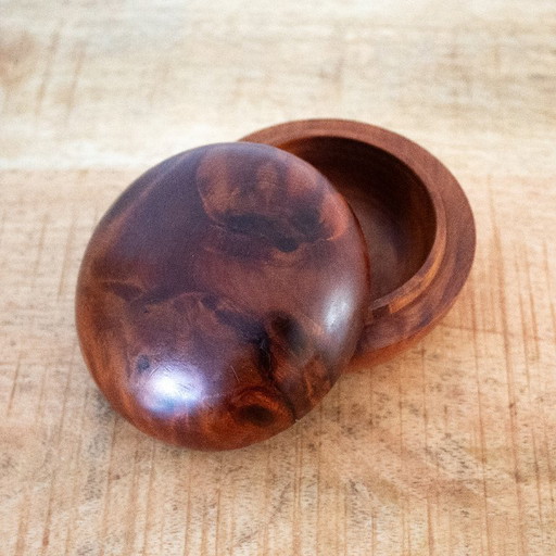 Kleine runde Holzbox, handgefertigt aus Thuja- oder Olivenholz