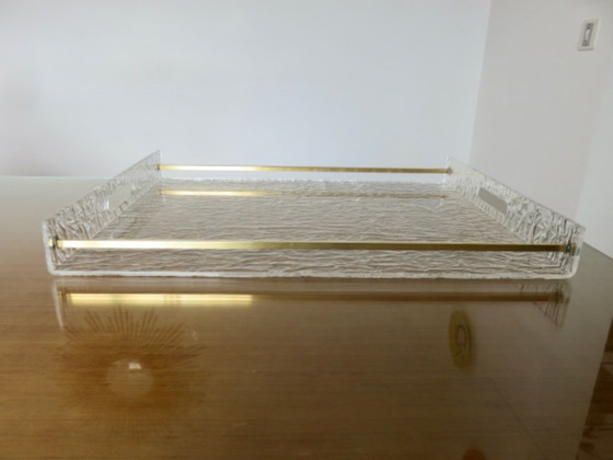 Image 1 of Zeer grote "Roche Bobois" schaal van lucite en messing, Frankrijk, 1970