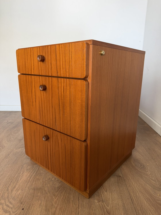 Image 1 of 3-drawer storage unit