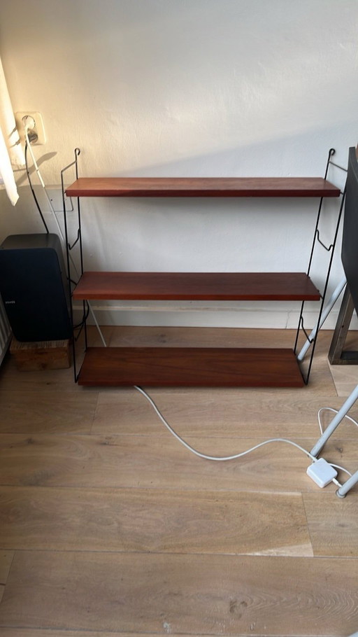 nicchia per scaffale a muro