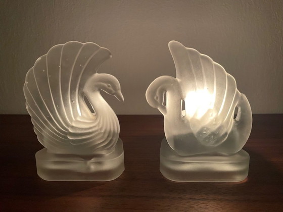 Image 1 of Bougeoirs cygnes en verre dépoli, style Art déco, lot de 2, années 1930