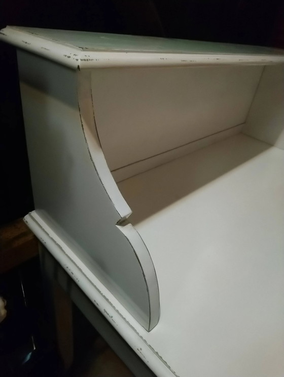 Weiß lackierter Schreibtisch. – Wood, Vintage (photo 7 of 15)